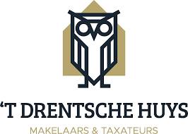 't Drentsche Huys-Makelaars en Taxateurs uit Emmen balsponsor bij de wedstrijd Twedo - SV. Vasse.