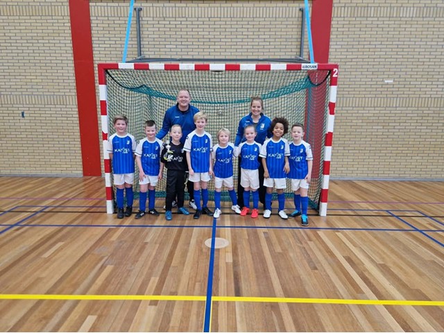 JO8-1 kampioen in de zaal.